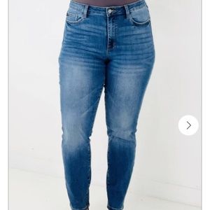 Judy Blue The NATALIE High Waist Slim Fit Jeans